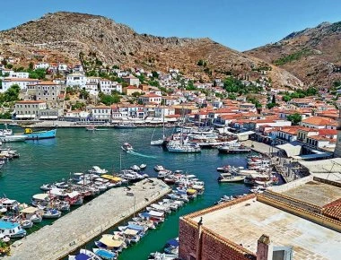 Χωρίς ρεύμα η Ύδρα από τις τρεις τα ξημερώματα
